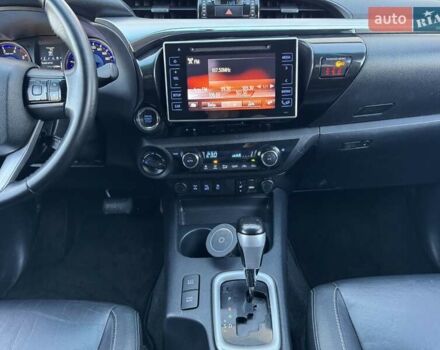 Тойота Хайлюкс 2016 в Сарнах на Automoto.ua Белый Тойота Хайлюкс, объемом двигателя 2.8 л и пробегом 174 тыс. км за 31900 $, фото 59 на Automoto.ua