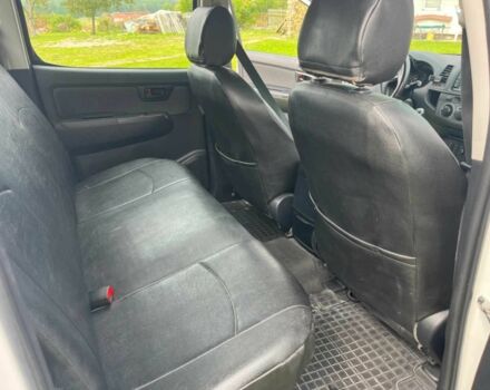 Белый Тойота Хайлюкс, объемом двигателя 2 л и пробегом 79 тыс. км за 8400 $, фото 10 на Automoto.ua