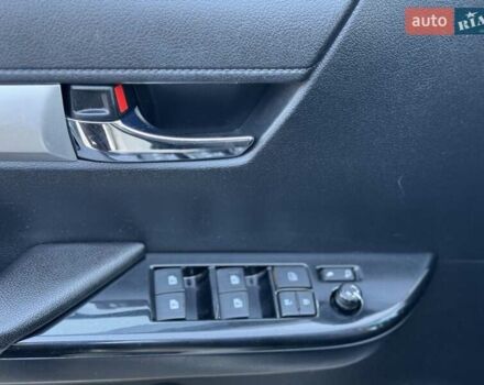 Тойота Хайлюкс 2016 в Сарнах на Automoto.ua Белый Тойота Хайлюкс, объемом двигателя 2.8 л и пробегом 174 тыс. км за 31900 $, фото 67 на Automoto.ua