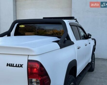 Тойота Хайлюкс 2016 в Сарнах на Automoto.ua Белый Тойота Хайлюкс, объемом двигателя 2.8 л и пробегом 174 тыс. км за 31900 $, фото 14 на Automoto.ua