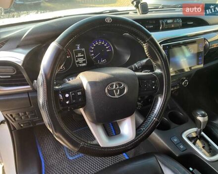 Білий Тойота Хайлюкс, об'ємом двигуна 2.76 л та пробігом 151 тис. км за 28800 $, фото 13 на Automoto.ua