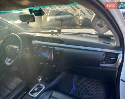 Білий Тойота Хайлюкс, об'ємом двигуна 2.76 л та пробігом 151 тис. км за 28800 $, фото 9 на Automoto.ua