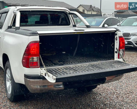 Белый Тойота Хайлюкс, объемом двигателя 2.39 л и пробегом 250 тыс. км за 24500 $, фото 12 на Automoto.ua