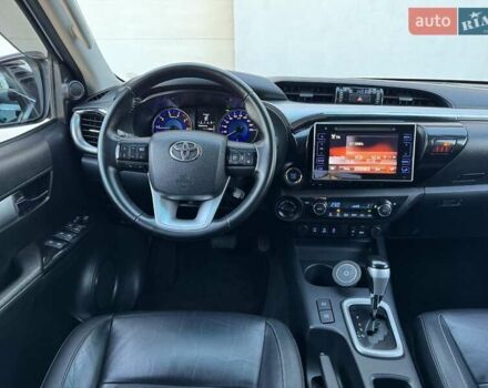 Тойота Хайлюкс 2016 в Сарнах на Automoto.ua Белый Тойота Хайлюкс, объемом двигателя 2.8 л и пробегом 174 тыс. км за 31900 $, фото 58 на Automoto.ua