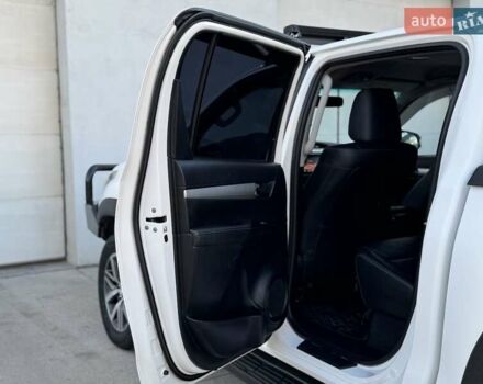 Тойота Хайлюкс 2016 в Сарнах на Automoto.ua Белый Тойота Хайлюкс, объемом двигателя 2.8 л и пробегом 174 тыс. км за 31900 $, фото 44 на Automoto.ua