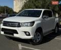 Белый Тойота Хайлюкс, объемом двигателя 2.8 л и пробегом 280 тыс. км за 25000 $, фото 4 на Automoto.ua