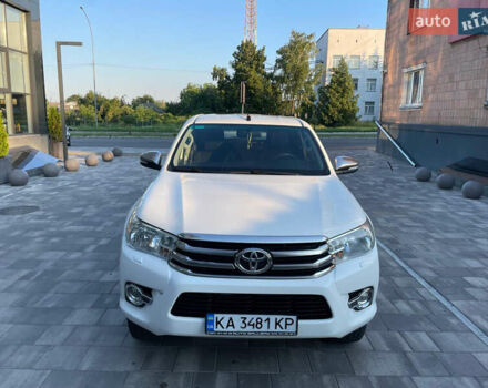 Білий Тойота Хайлюкс, об'ємом двигуна 2.4 л та пробігом 180 тис. км за 22500 $, фото 2 на Automoto.ua