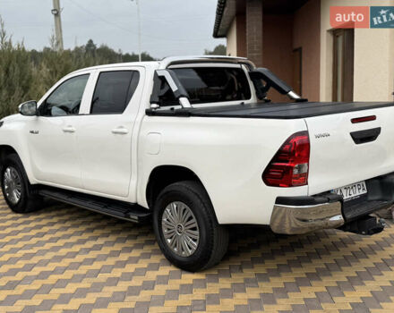 Белый Тойота Хайлюкс, объемом двигателя 2.4 л и пробегом 209 тыс. км за 20500 $, фото 6 на Automoto.ua