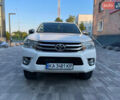 Білий Тойота Хайлюкс, об'ємом двигуна 2.4 л та пробігом 180 тис. км за 22500 $, фото 1 на Automoto.ua