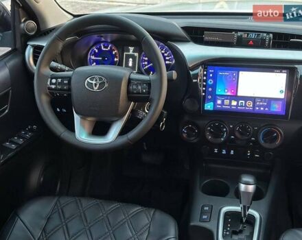 Білий Тойота Хайлюкс, об'ємом двигуна 2.8 л та пробігом 250 тис. км за 29950 $, фото 38 на Automoto.ua