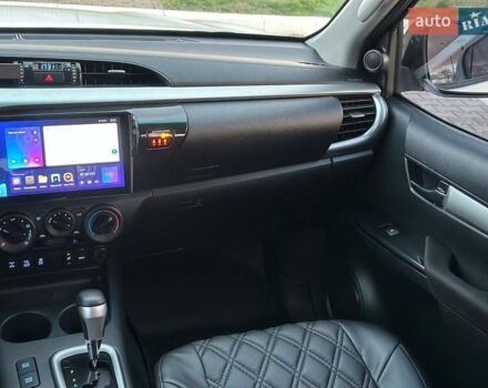 Білий Тойота Хайлюкс, об'ємом двигуна 2.8 л та пробігом 250 тис. км за 29950 $, фото 40 на Automoto.ua