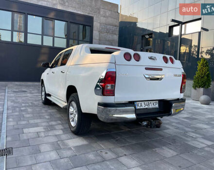 Білий Тойота Хайлюкс, об'ємом двигуна 2.4 л та пробігом 180 тис. км за 22500 $, фото 5 на Automoto.ua