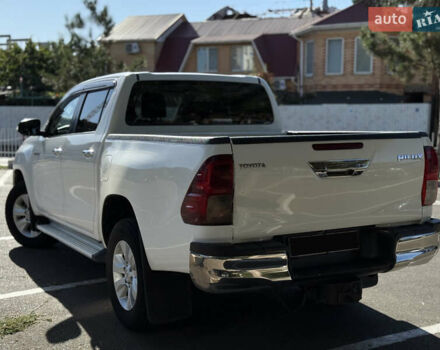 Белый Тойота Хайлюкс, объемом двигателя 2.8 л и пробегом 280 тыс. км за 25000 $, фото 5 на Automoto.ua