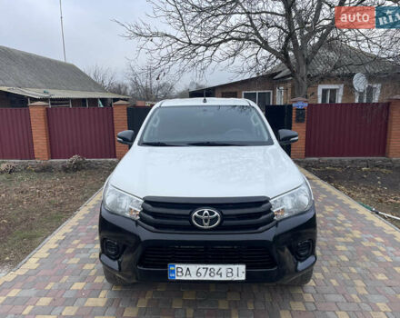 Білий Тойота Хайлюкс, об'ємом двигуна 2.4 л та пробігом 259 тис. км за 20500 $, фото 2 на Automoto.ua