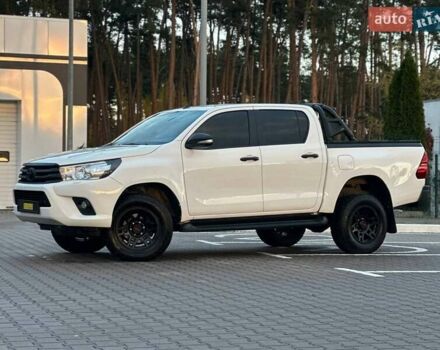 Білий Тойота Хайлюкс, об'ємом двигуна 2.8 л та пробігом 250 тис. км за 29950 $, фото 7 на Automoto.ua