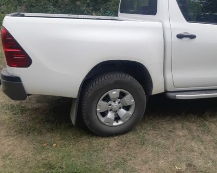 Тойота Хайлюкс 2019 в Черкассах на Automoto.ua Белый Тойота Хайлюкс, объемом двигателя 0 л и пробегом 95 тыс. км за 31000 $, фото 4 на Automoto.ua