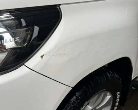 Белый Тойота Хайлюкс, объемом двигателя 2.39 л и пробегом 220 тыс. км за 25500 $, фото 3 на Automoto.ua