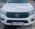 Белый Тойота Хайлюкс, объемом двигателя 2.39 л и пробегом 199 тыс. км за 27300 $, фото 1 на Automoto.ua