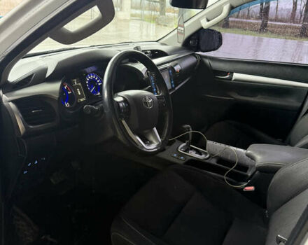 Белый Тойота Хайлюкс, объемом двигателя 2.39 л и пробегом 220 тыс. км за 25500 $, фото 4 на Automoto.ua