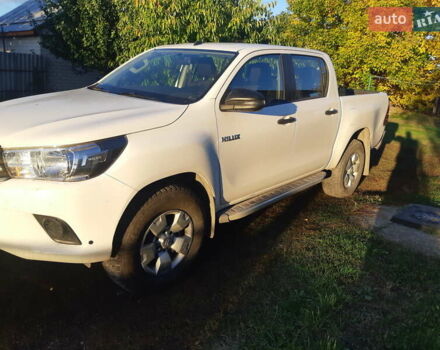 Білий Тойота Хайлюкс, об'ємом двигуна 2.39 л та пробігом 95 тис. км за 32500 $, фото 1 на Automoto.ua
