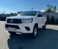 Білий Тойота Хайлюкс, об'ємом двигуна 2.4 л та пробігом 250 тис. км за 25500 $, фото 1 на Automoto.ua