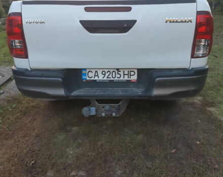 Білий Тойота Хайлюкс, об'ємом двигуна 2.39 л та пробігом 95 тис. км за 32500 $, фото 4 на Automoto.ua