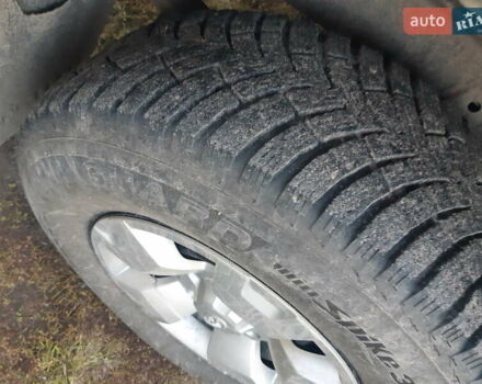 Білий Тойота Хайлюкс, об'ємом двигуна 2.39 л та пробігом 95 тис. км за 32500 $, фото 5 на Automoto.ua