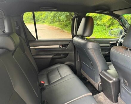 Белый Тойота Хайлюкс, объемом двигателя 2.8 л и пробегом 33 тыс. км за 13000 $, фото 9 на Automoto.ua