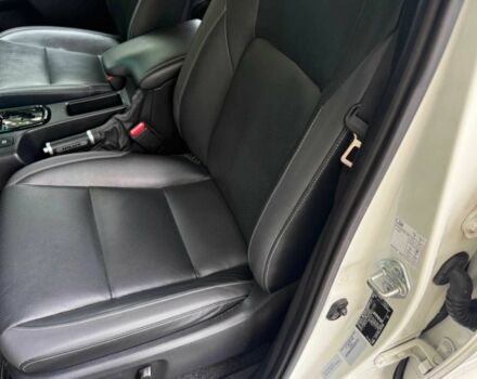 Белый Тойота Хайлюкс, объемом двигателя 2.8 л и пробегом 33 тыс. км за 13000 $, фото 8 на Automoto.ua