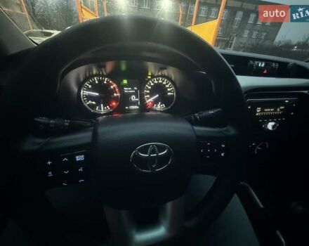 Белый Тойота Хайлюкс, объемом двигателя 2.39 л и пробегом 176 тыс. км за 33500 $, фото 3 на Automoto.ua