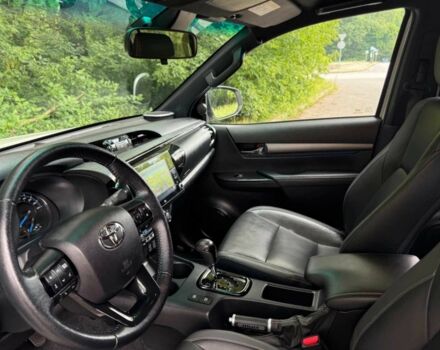 Белый Тойота Хайлюкс, объемом двигателя 2.8 л и пробегом 33 тыс. км за 13000 $, фото 7 на Automoto.ua