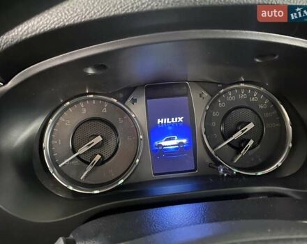 Белый Тойота Хайлюкс, объемом двигателя 2.4 л и пробегом 16 тыс. км за 40777 $, фото 33 на Automoto.ua