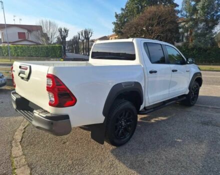 Белый Тойота Хайлюкс, объемом двигателя 2.8 л и пробегом 29 тыс. км за 28000 $, фото 3 на Automoto.ua