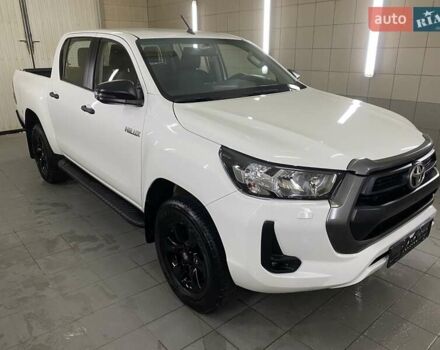 Белый Тойота Хайлюкс, объемом двигателя 2.4 л и пробегом 16 тыс. км за 40777 $, фото 2 на Automoto.ua