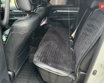 Білий Тойота Хайлюкс, об'ємом двигуна 2.76 л та пробігом 123 тис. км за 42000 $, фото 6 на Automoto.ua