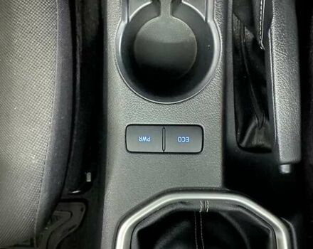 Белый Тойота Хайлюкс, объемом двигателя 2.4 л и пробегом 16 тыс. км за 40777 $, фото 39 на Automoto.ua