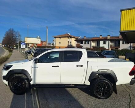 Белый Тойота Хайлюкс, объемом двигателя 2.8 л и пробегом 29 тыс. км за 28000 $, фото 1 на Automoto.ua