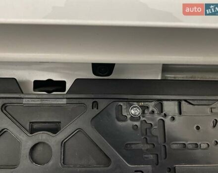 Белый Тойота Хайлюкс, объемом двигателя 2.4 л и пробегом 16 тыс. км за 40777 $, фото 16 на Automoto.ua