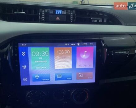 Белый Тойота Хайлюкс, объемом двигателя 2.4 л и пробегом 16 тыс. км за 40777 $, фото 34 на Automoto.ua