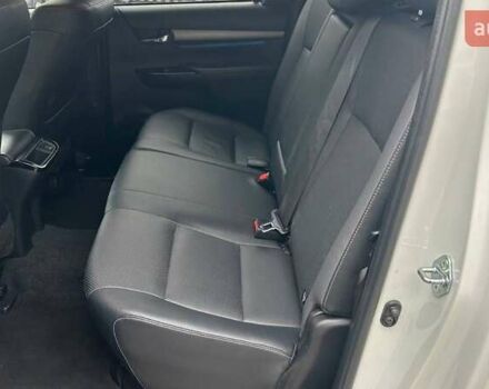 Білий Тойота Хайлюкс, об'ємом двигуна 2.76 л та пробігом 59 тис. км за 46960 $, фото 10 на Automoto.ua