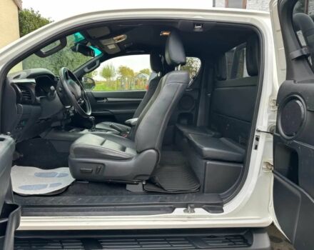 Белый Тойота Хайлюкс, объемом двигателя 2 л и пробегом 19 тыс. км за 26000 $, фото 5 на Automoto.ua