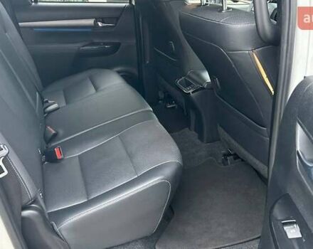 Білий Тойота Хайлюкс, об'ємом двигуна 2.76 л та пробігом 59 тис. км за 46960 $, фото 6 на Automoto.ua