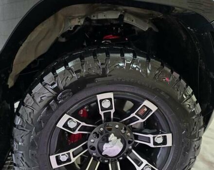 Белый Тойота Хайлюкс, объемом двигателя 2.76 л и пробегом 16 тыс. км за 58000 $, фото 7 на Automoto.ua