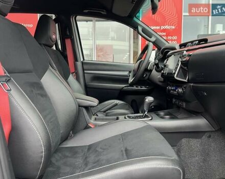 Белый Тойота Хайлюкс, объемом двигателя 2.76 л и пробегом 24 тыс. км за 52886 $, фото 10 на Automoto.ua