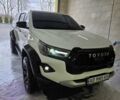 Белый Тойота Хайлюкс, объемом двигателя 2.76 л и пробегом 16 тыс. км за 58000 $, фото 1 на Automoto.ua