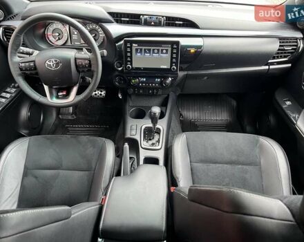 Белый Тойота Хайлюкс, объемом двигателя 2.76 л и пробегом 24 тыс. км за 52886 $, фото 9 на Automoto.ua