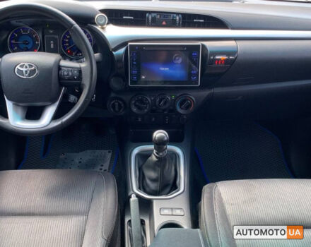 Білий Тойота Хайлюкс, об'ємом двигуна 2.4 л та пробігом 344 тис. км за 21000 $, фото 7 на Automoto.ua