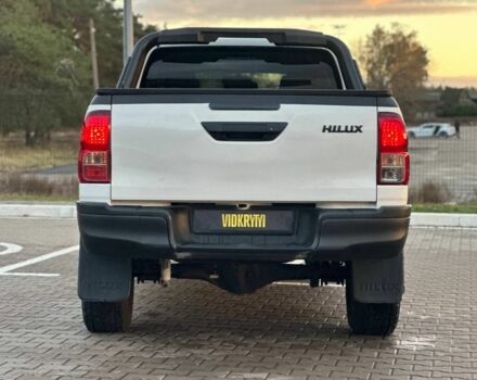 Белый Тойота Хайлюкс, объемом двигателя 2.8 л и пробегом 250 тыс. км за 29950 $, фото 7 на Automoto.ua