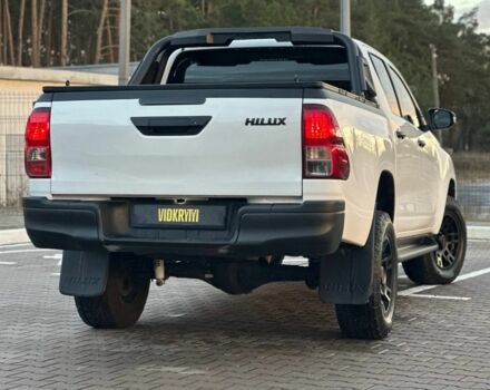 Белый Тойота Хайлюкс, объемом двигателя 2.8 л и пробегом 250 тыс. км за 29950 $, фото 8 на Automoto.ua