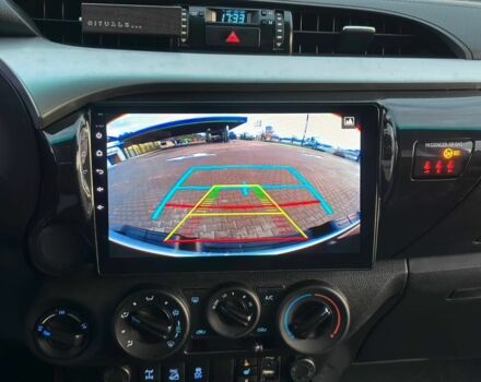 Белый Тойота Хайлюкс, объемом двигателя 2.8 л и пробегом 250 тыс. км за 29950 $, фото 19 на Automoto.ua